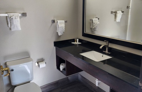 Cortaro Hotel | Days Inn & Suites by Wyndham Tucson/Marana