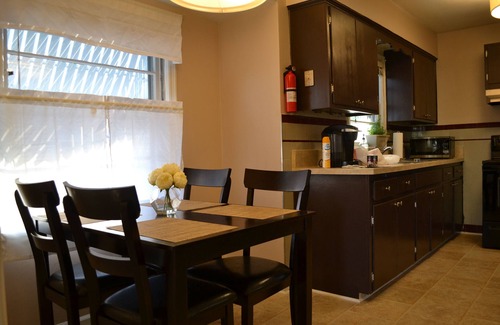 Riverside House | Dayton Air Force Museum Getaway! Close to WPAFB, Downtown, Wright State