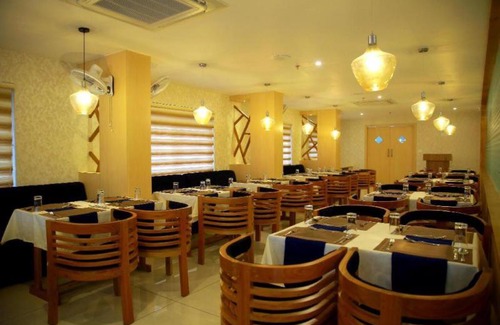 Ernakulam South Hotel | dchandelier