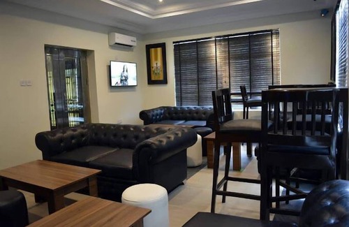 Alimosho Hotel | DCM Hotel and Suites