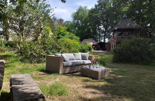 Epe Bed & Breakfast | De Geheime Tuin - Huisje in 't Groen