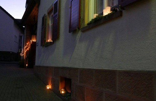 Ilbesheim Bed & Breakfast | Double room "Kalmit" - Weingut Gästehaus Hechtmann