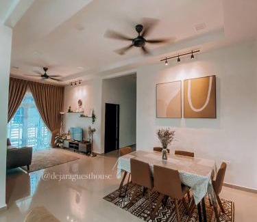 Padang Sekolah House | De Jara Guesthouse Dungun for Malay