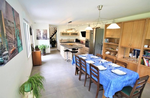 Ecalles-Alix House | de L'ancien Relais - Ecalles Alix