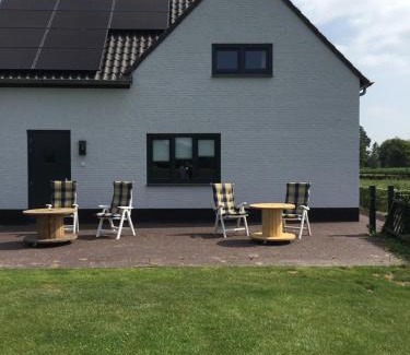 De Bus Bed & Breakfast | De Weije Wereld