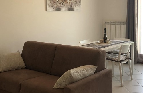 Mirano Apartment | Deà Suite Apt - accommodation in the Venetian hinterland