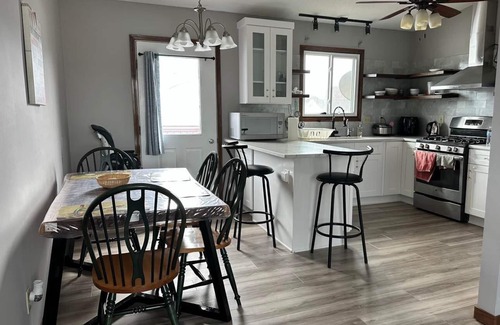 Shakopee House | Dear Spring and Summer Lovers, Quickly Place Your Reservation Twin Cities Heart