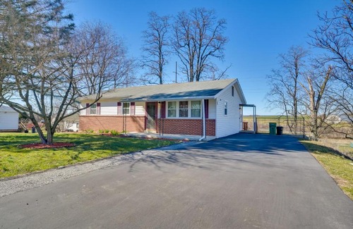 Hershey House | Deck and Grill Convenient Home in Hummelstown