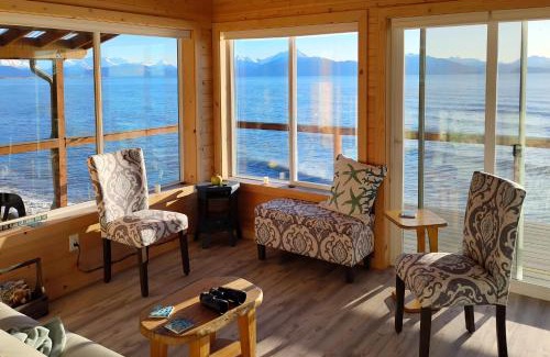 Homer House | Deck and Panoramic Views Bayfront House in Homer!