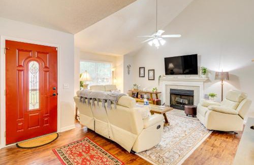 Pooler House | Deck and Yard Savannah Area Retreat!