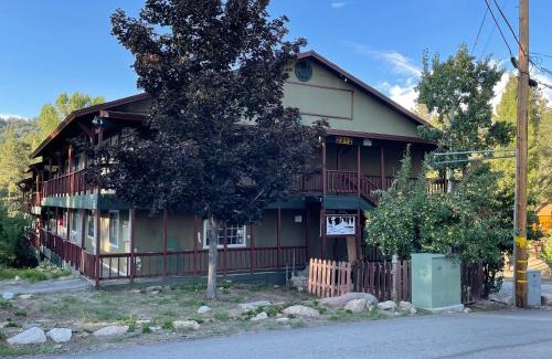 Arrowbear Lake Hotel | Deep Creek