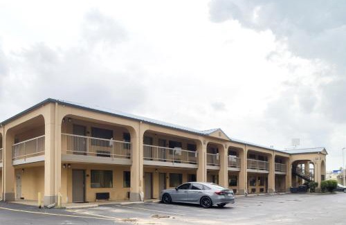 Blytheville Hotel | Deerfield Inn By Capital O Blytheville AR I55