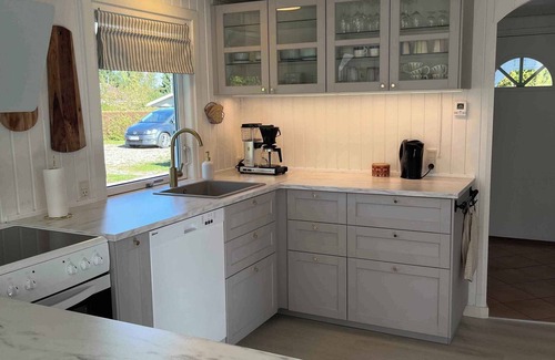 Bog By House | Dejligt sommerhus på Bogø