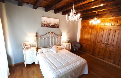 Pradena del Rincon House | Del Abuelo Casa Rural