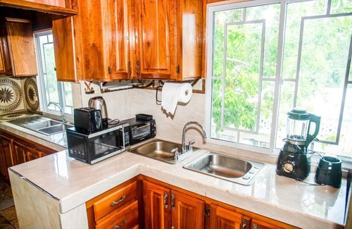 West End Hotel | Dela de-Rose Guest House negril Jamaica