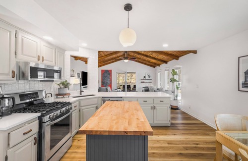Delavan Lake House | Delavan Lake House Retreat