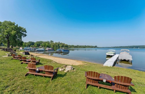 Delavan House | Delavan Retreat with Patio on Turtle Lake!