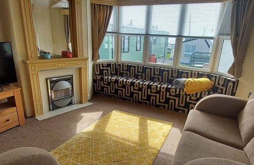 Monreith House | Delighful, Cosy Caravan with Sea View in Monreith