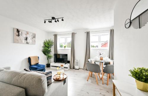 Newham Apartment | Delight Apartment, Close to Excel, London City Airport & O2!