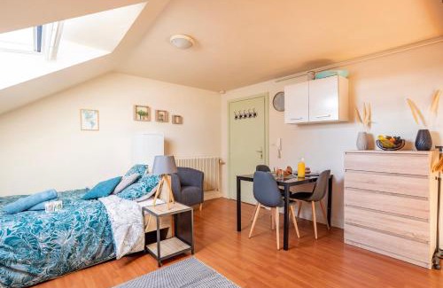 Sarrebourg Apartment | Delight - GOLDEN TREE - Clim - 20 min St-Croix & Center Parcs