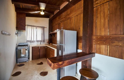 Zama Apartment | Delightful and romantic rooftop cabin & pool