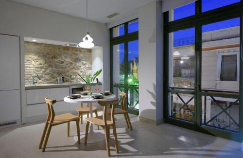 Thissio Villa | Delightful Athens Villa 1 Bedroom Villa Toshiro Thissio View Platia Agion Asomaton