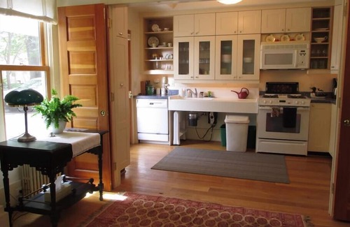 Ithaca House | Delightful Downtown Ithaca Home & Garden for extended stays