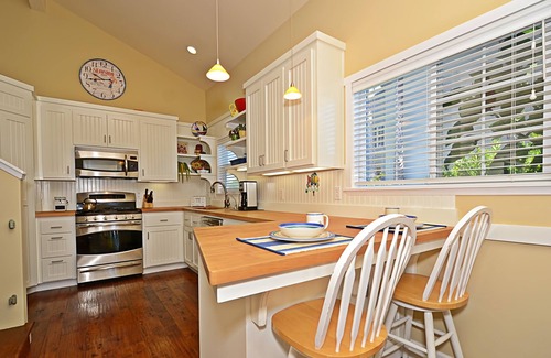 Eastside Santa Cruz Cottage | Delightfully Remodeled Beach Cottage with Ocean Views