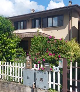 Spinone Al Lago Apartment | Delizioso appartamento sul lago - Casa Marina