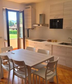 Spinone Al Lago Apartment | Delizioso appartamento sul lago - Casa Marina
