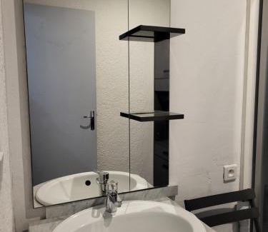 Salavas Apartment | DELL appartement