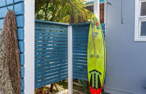 Lake Conjola House | Dells Lakeside Cottage @ Lake Conjola