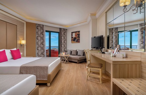 Okurcalar Resort | Delphin Deluxe Resort Hotel - All Inclusive