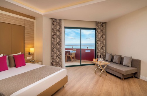 Okurcalar Resort | Delphin Deluxe Resort Hotel - All Inclusive