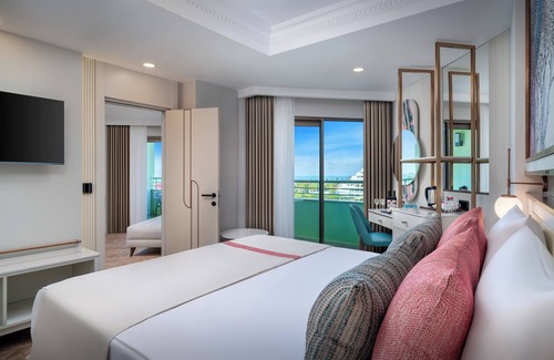 Lara Resort | Delphin Palace - All Inclusive