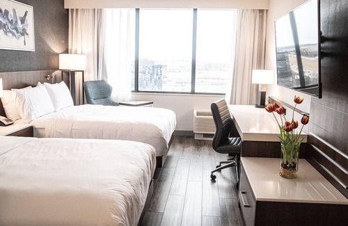 Sharonville Hotel | Delta Hotels by Marriott Cincinnati Sharonville