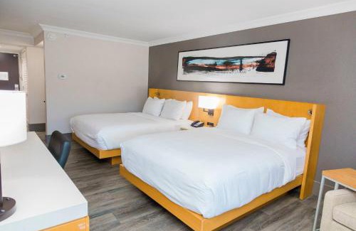 Dentsville Hotel | Delta Hotels by Marriott Columbia Northeast