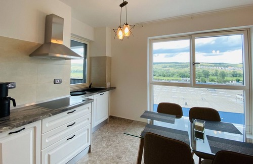 Floresti Apartment | Deluxe Apartment with balcony and private parking in Colvmna Residence