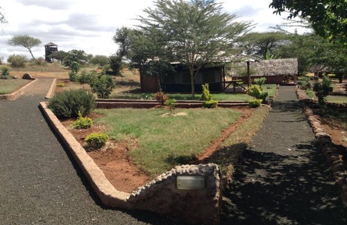 Kimana House | Deluxe Double Room with Bath