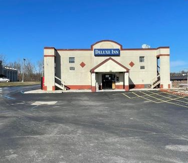 Warsaw Hotel | DELUXE INN