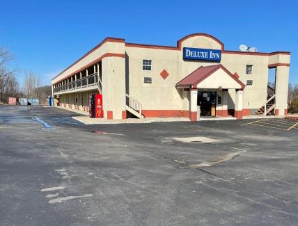 Warsaw Hotel | DELUXE INN