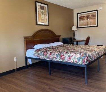 Warsaw Hotel | DELUXE INN
