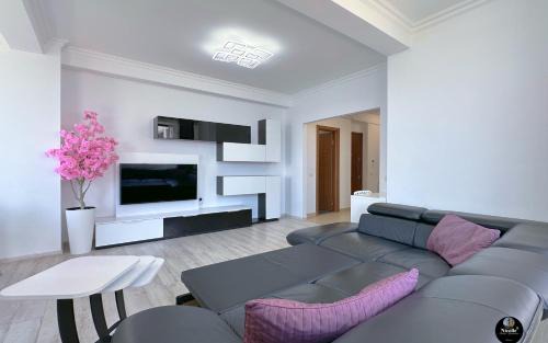 Constanta Apartment | Deluxe Nicolle Solid Residence Mamaia