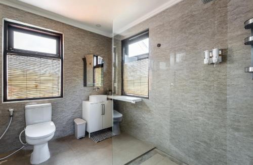 Suraberata House | Deluxe Room with Pool View