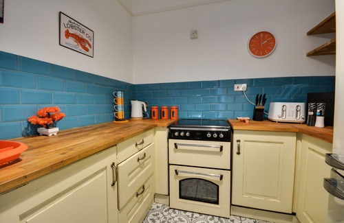 Wallasey Apartment | Deluxe Spacious 2BD Flat Free Parking Fast Wi Fi
