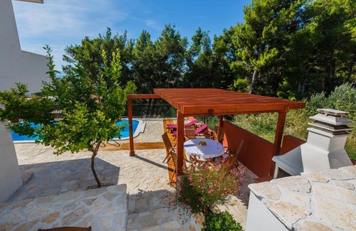 Split Apartment | Deluxe Villa Apartment