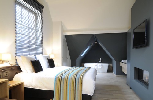 Zelzate Hotel | Den Hof
