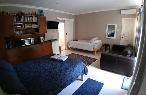 Ceres Bed & Breakfast | Dennecres4GuestRooms