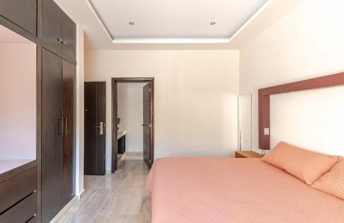 Akumal Apartment | Departamento 3, Tulum Country Home, con Muelle de Pesca, Club de Playa, Alberca, Cenote y Campo de Golf, Contrata Day Pass Bahia Principe