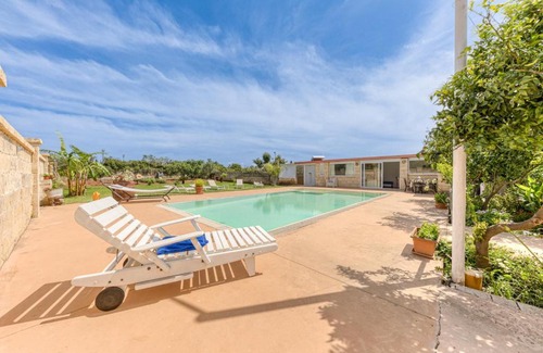 Taurisano Apartment | Dependance con piscina